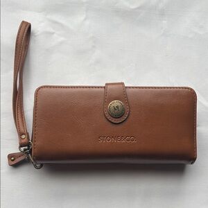 Stone & Co. Tan Leather Wristlet GUC